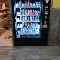 Distributori automatici di finite e Snak