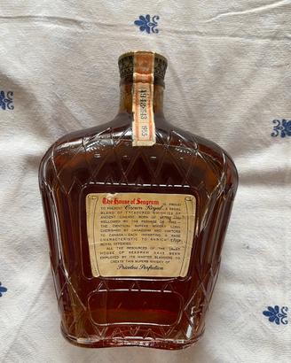 Bottiglia Whisky Crown Royal 1955
