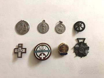 Lotto n. 8 Vintage Spille/Medaglie/Pin religiose
