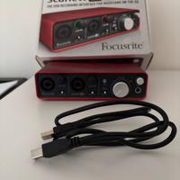 Focusrite Scarlet 2i2