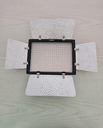 ILLUMINATORE LED-300 YONGNUD YN 300