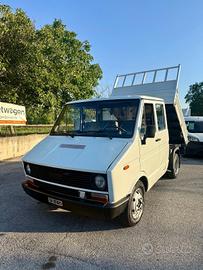 Iveco Daily Doppia Cabina 35-8 Ribaltabile