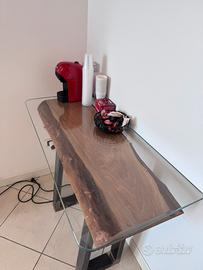 Tavolo da bar o angolo caffè