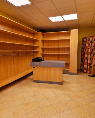 Cabina armadio modulare / Arredo completo negozio