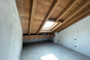 Appartamento di 88 m² con 3 locali a Roncello