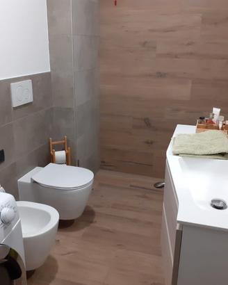 Mobile bagno sospeso