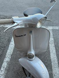 Vespa 50