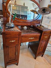 toletta con specchio