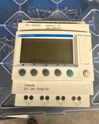 Mini PLC Schneider Telemecanique 