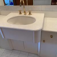 Mobile bagno in marmo cristallino