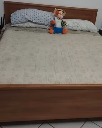 Camera da letto matrimoniale.