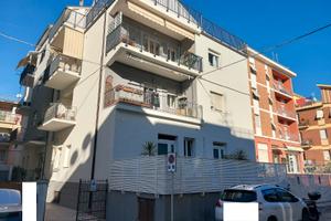 Loreto 3 locali 90mq autonomo esterno nuovo