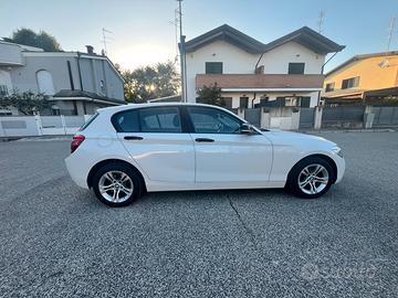 BMW serie 1  114i Sport