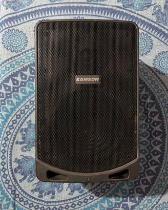 Cassa amplificata Samson XP106 a batteria