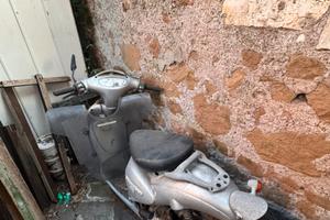 Aprilia Scarabeo 50 - Per pezzi di ricambio