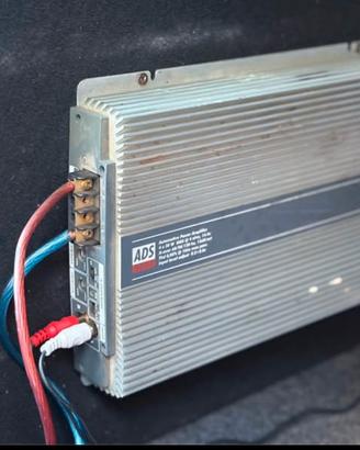 Subwoofer JBL gt series e amplificatore.