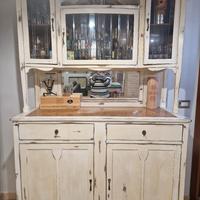 Vetrina, credenza in noce massello