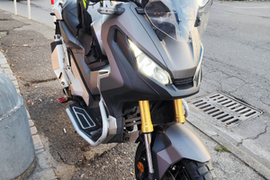 Honda xadv 750 abs