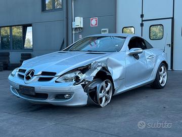 MERCEDES SLK R171 per ricambi usati 271944