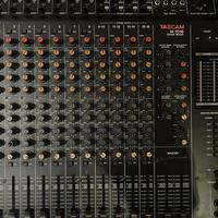 Mixer Tascam professionale M-1016