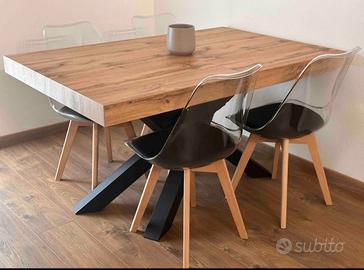 

4 sedie moderne trasparenti – €50
