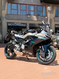 CFMOTO 675SR-R