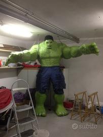 Costume Hulk/Statua