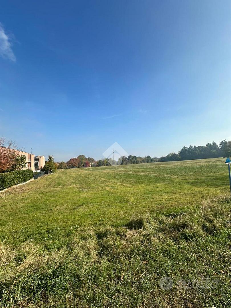 TER. RESIDENZIALE A REGGIO NELL'EMILIA - Vista 3