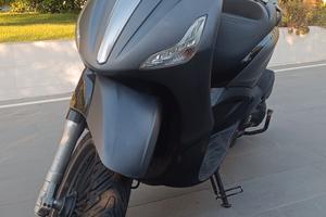 Beverly 300