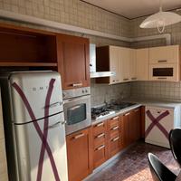 Cucina angolare smontata