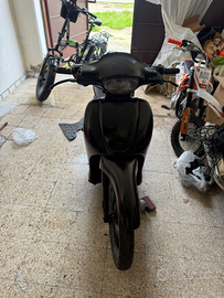 Scarabeo cc 50 anno 2006