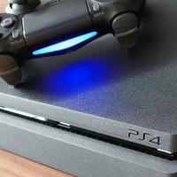 Playstation 4 slim