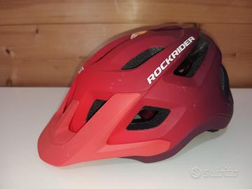 Casco Rockrider ST e Scarpe Shimano per MTB.