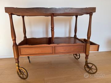 Carrello in legno antico