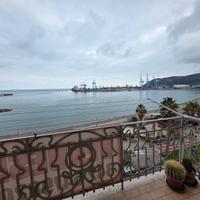 Fronte mare ultimo piano