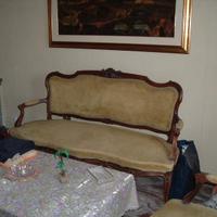 Salotto antico: divano + 2 poltrone + 4 sedie