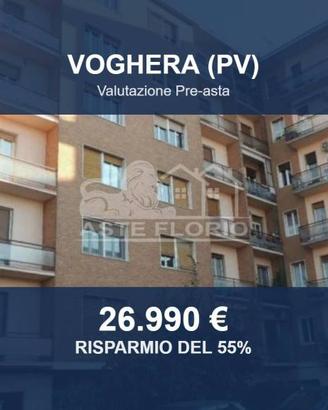 Immobile in asta di 120 m² con box auto a Voghera