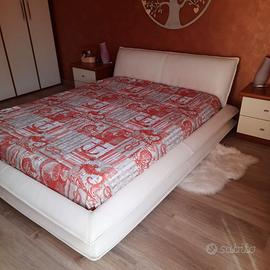 LETTO MATRIMONIALE in pelle AVORIO con DOGHE