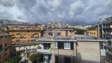 5 LOCALI A GENOVA