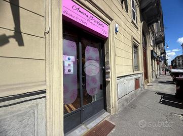 NEGOZIO A TORINO