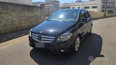 mercedes classe b 180d automatica neopatentato 