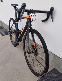 TREK EMONDA SLR 8 DISC