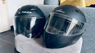🔥 2 CASCHI MOTO TAGLIA XXXL – 90 € LA COPPIA 🔥