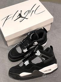 Jordan 4 Retro White Thunder n.38