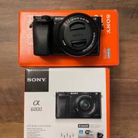 SONY ALPHA 6000 E-MOUNT + 2 OBIETTIVI  ACCESSORI