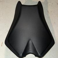 Sella Aprilia Tuono V4