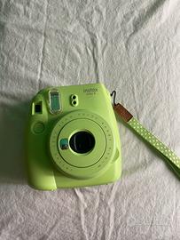 fotocamera istantanea instax