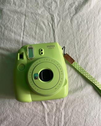 fotocamera istantanea instax