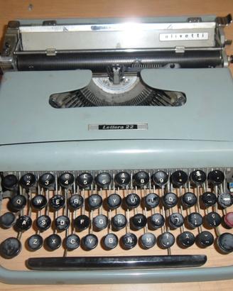 OLIVETTI      LETTERA      22    CON  @