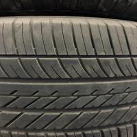 Gomme x land rover velar